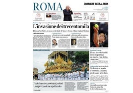 Portada del periódico italiano en la que aparece la Virgen de la Esperanza en Roma.