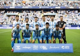 El once del Málaga frente al Sporting en La Rosaleda.