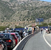 Imagen de vehículos en la zona donde se ha registrado el accidente.
