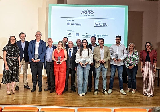 Premiados, organizadores, patrocinadores y colaboradores de esta quinta edición de los Premios Agro SUR.