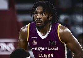 James Batemon, en un partido con el Hiopos Lleida.