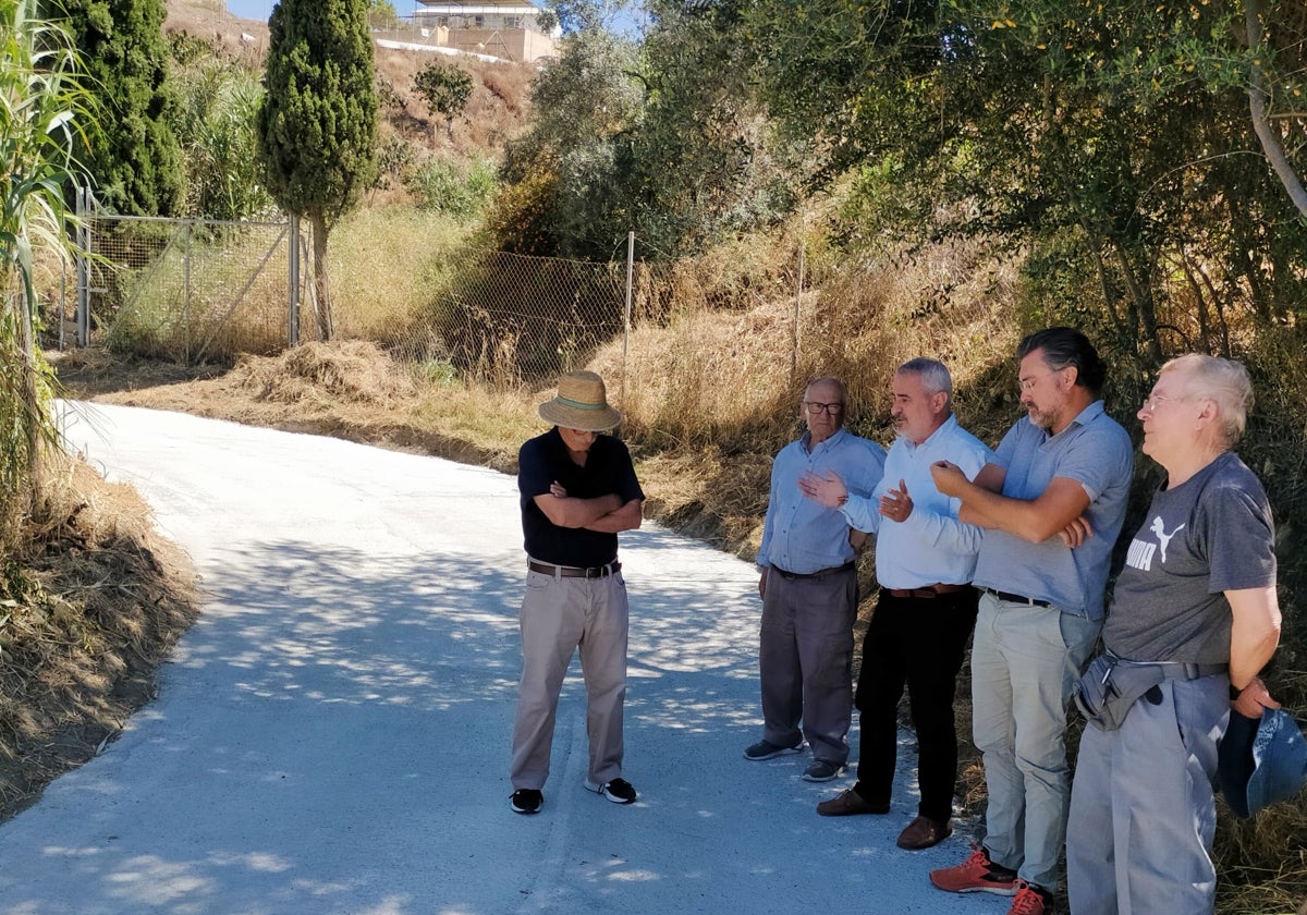 El Ayuntamiento de Vélez-Málaga acomete mejoras en más de 140 caminos rurales