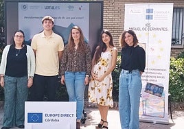 Foto de familia de los participantes en este proyecto para luchar contra la desinformación.