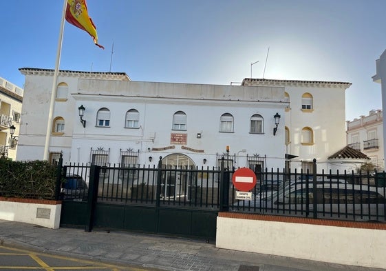Imagen del cuartel de la Guardia Civil de Nerja.