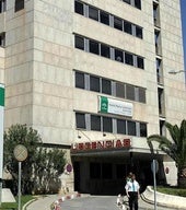 Detenido por lanzar contra el suelo a su bebé durante una discusión de pareja