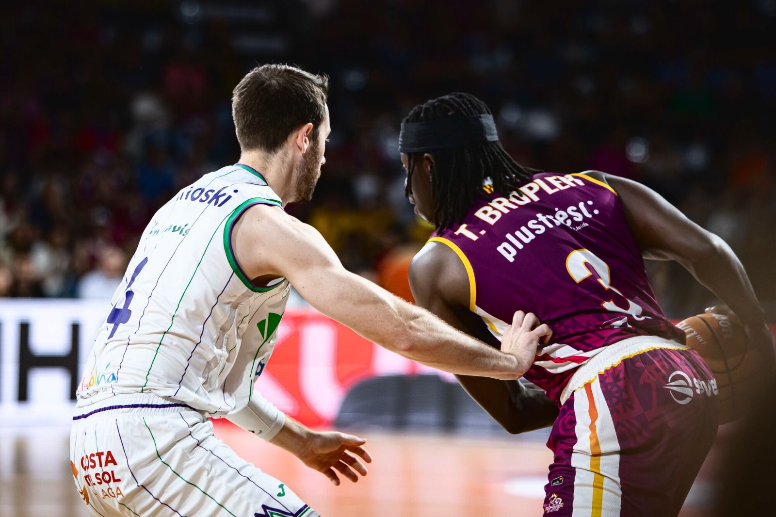 Cómodo triunfo del Unicaja en Lérida