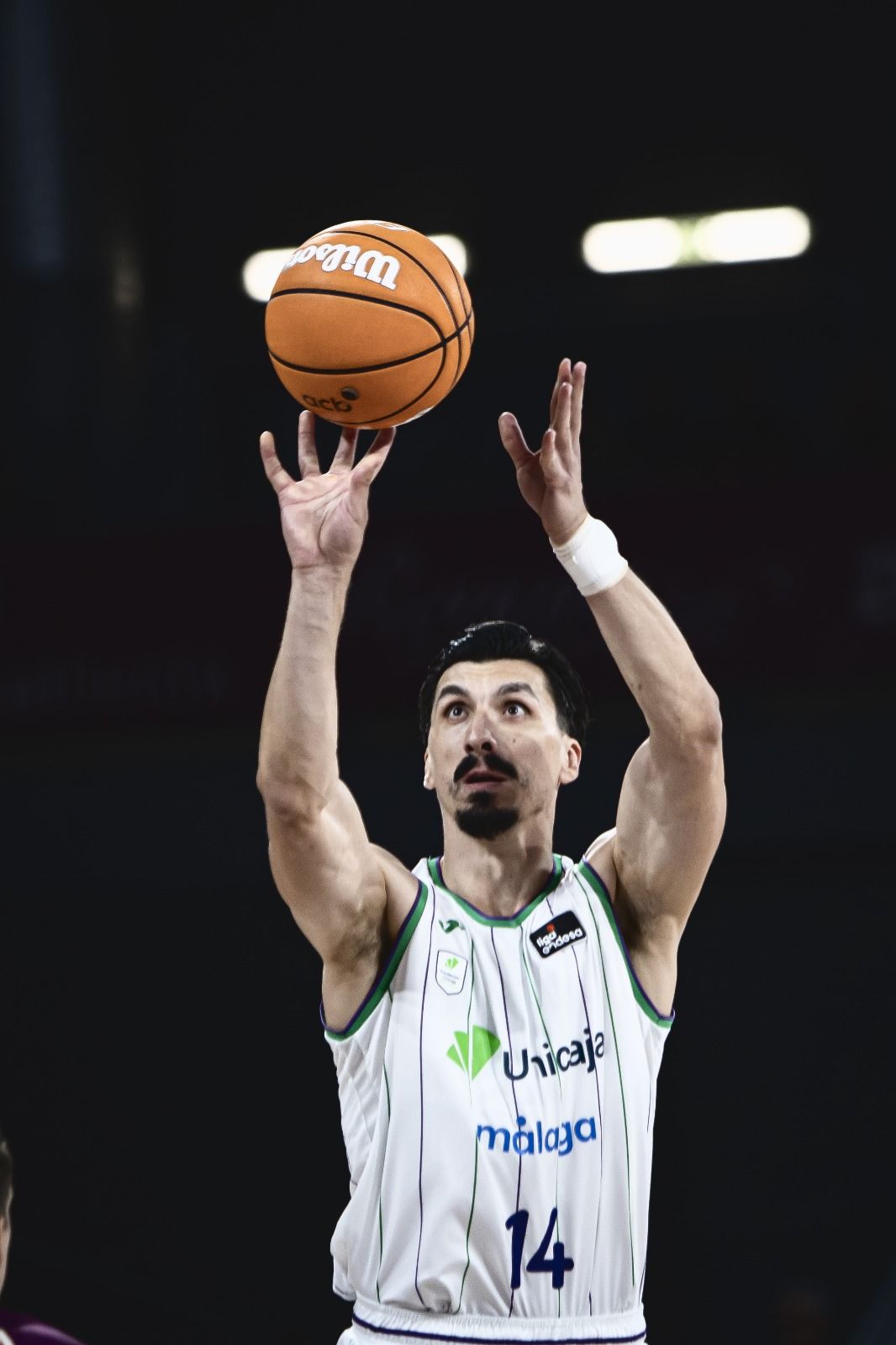 Cómodo triunfo del Unicaja en Lérida