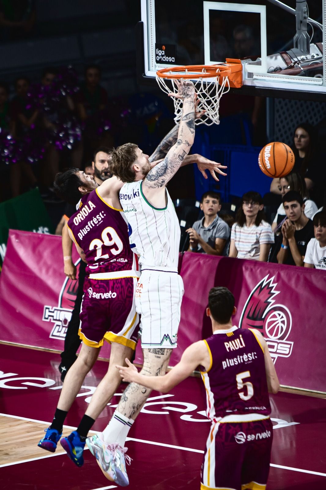 Cómodo triunfo del Unicaja en Lérida