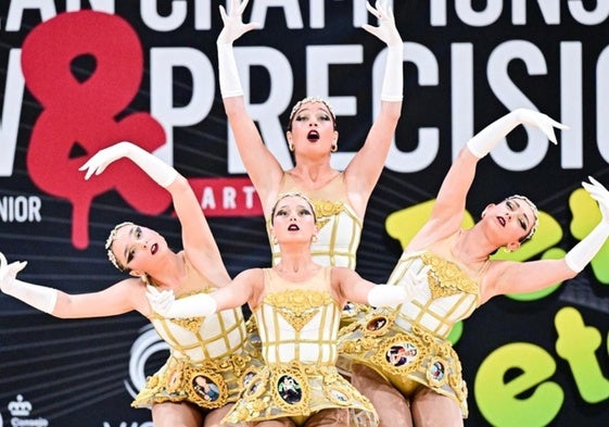 Cygnara, el cuarteto del Club El Tejar, se lleva el bronce en su primer Europeo de patinaje