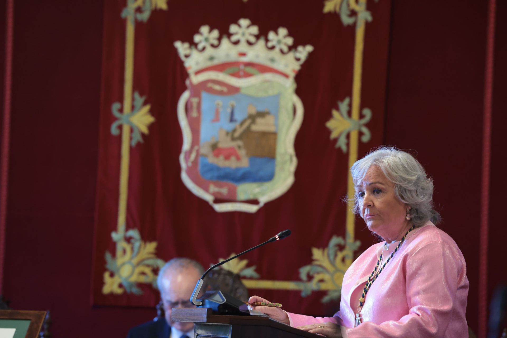 Entrega de la Medalla de la Ciudad al Colegio Oficial de Médicos de Málaga