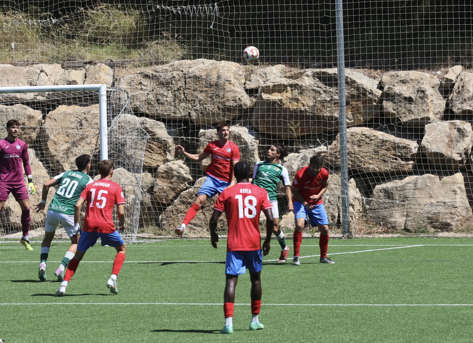 Los últimos minutos del Estepona ante el Cacereño, en imágenes
