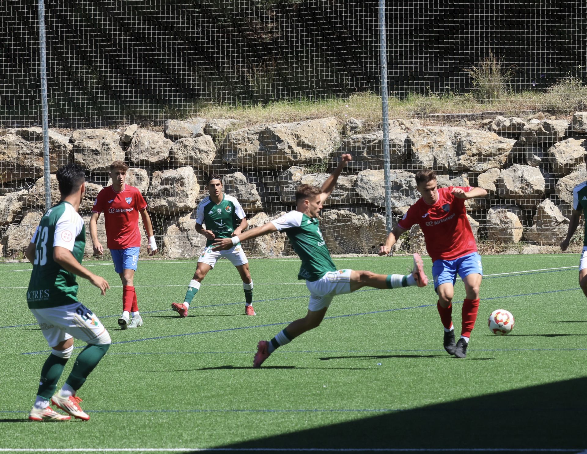 Los últimos minutos del Estepona ante el Cacereño, en imágenes