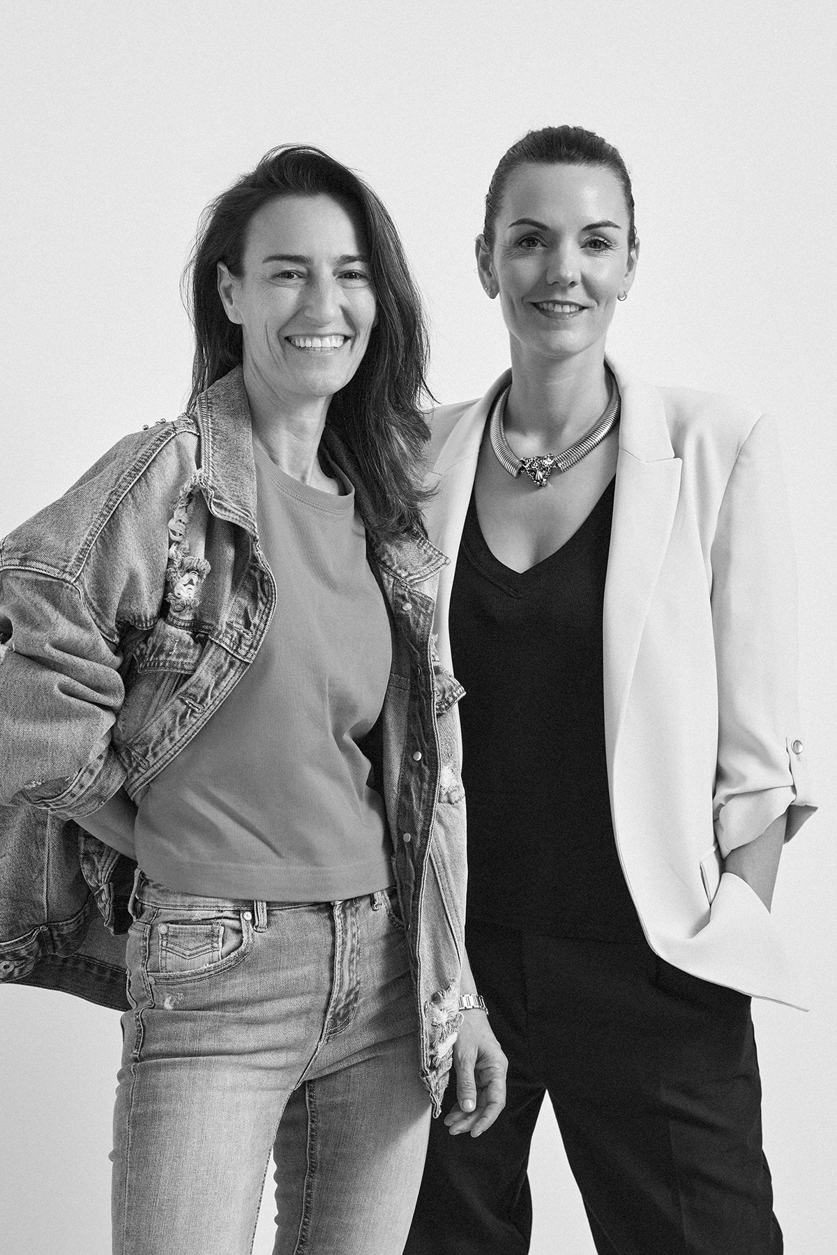 Lara Franco y Bea Fernández.