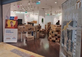 Regresan las 'cajas sorpresa' de Amazon a 1,50 euros los 100 gramos en Málaga