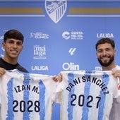 Izan Merino y Dani Sánchez, en la presentaciones de sus renovaciones.