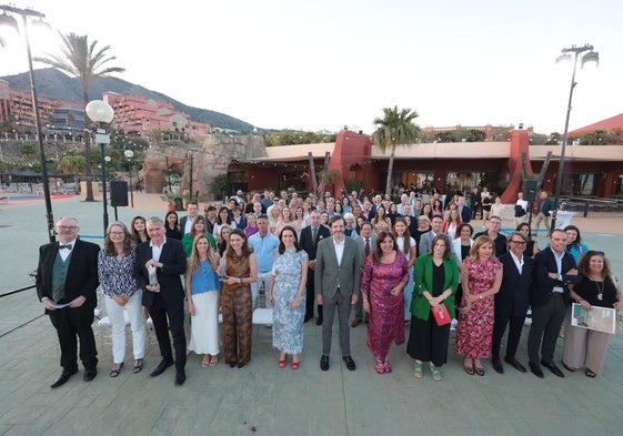 Foto de familia de la gala de Top International Business Guide and Awards de SUR in English.