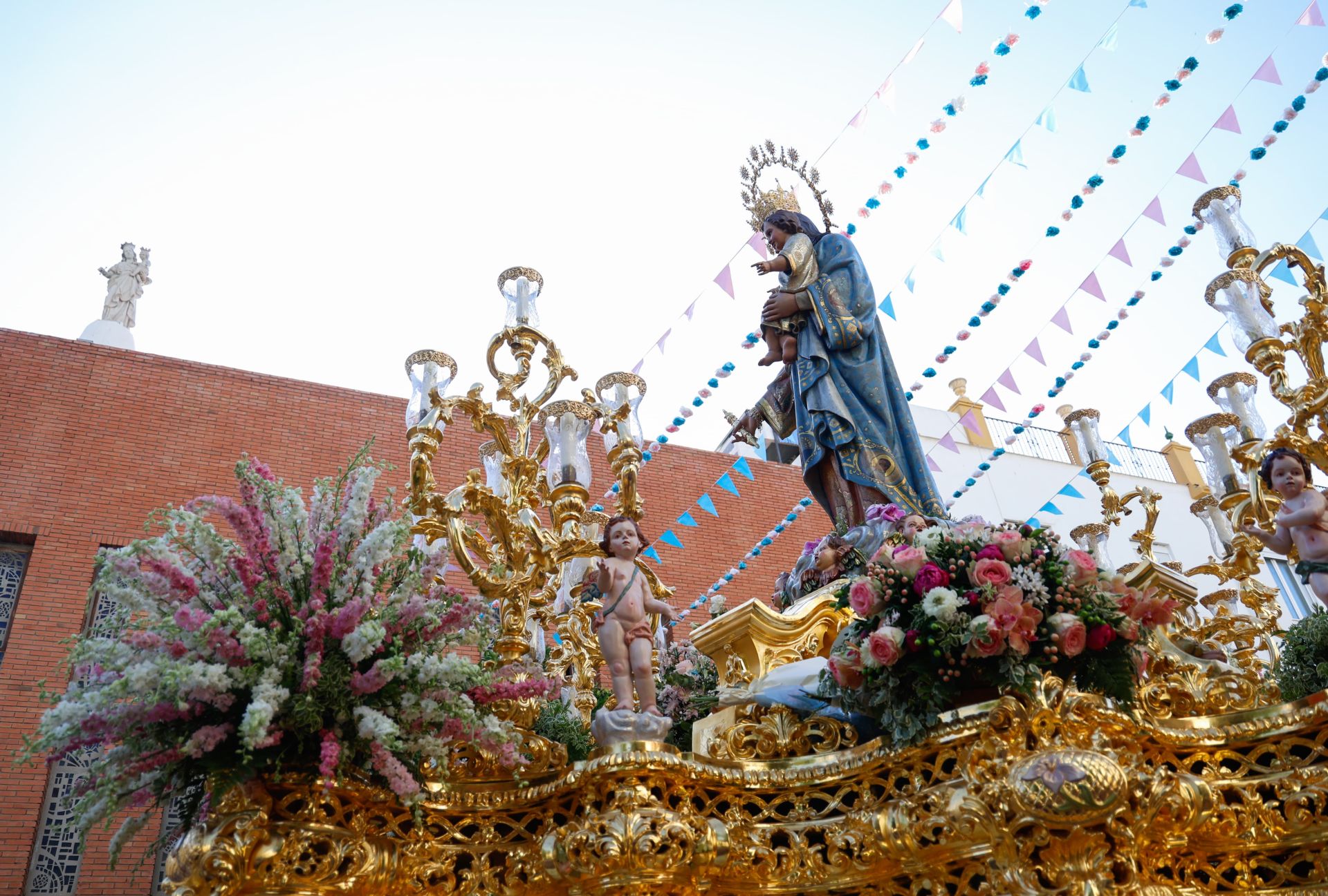 Devoción por María Auxiliadora en Capuchinos y Segalerva