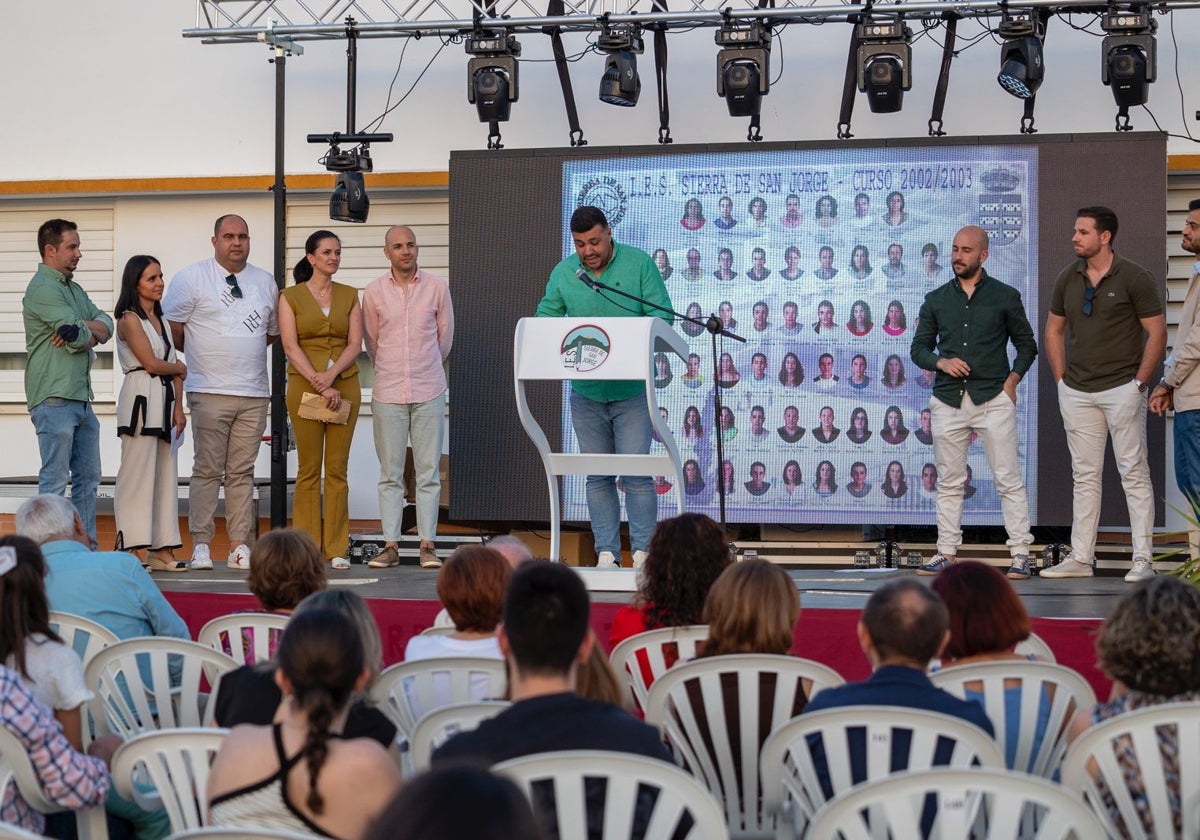 Un cuarto de siglo construyendo futuro: el IES Sierra de San Jorge cumple 25 años en Villanueva del Trabuco