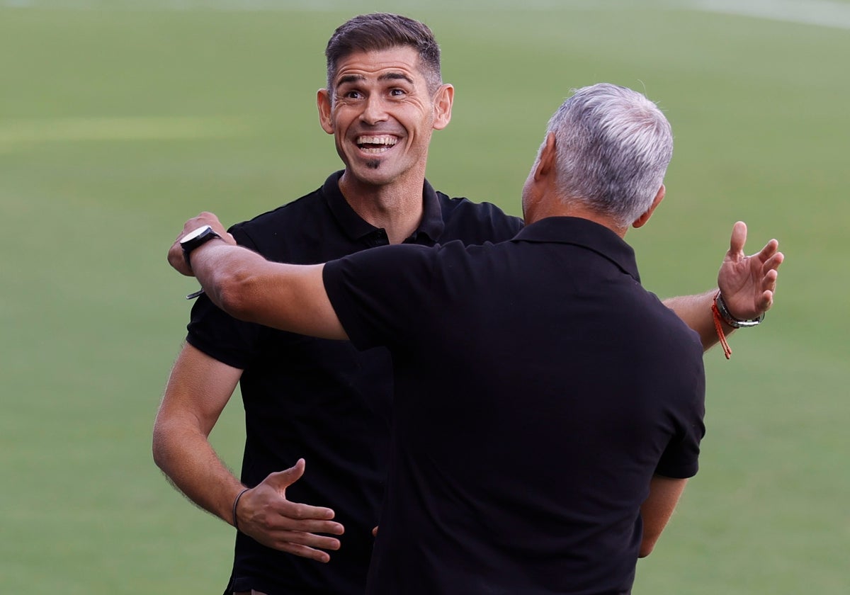 Antonio Hidalgo deja el banquillo del Huesca