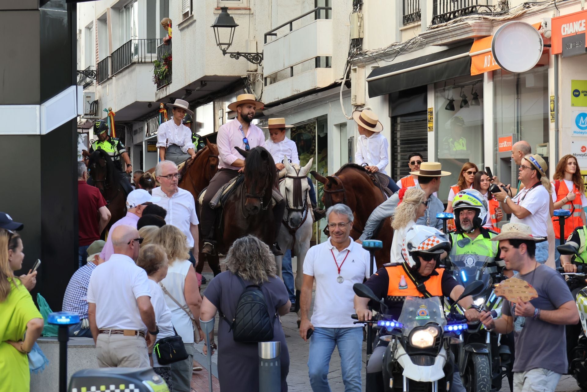 Marbella celebra su romería en honor a San Bernabé