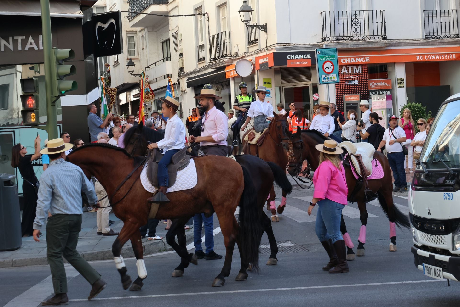 Marbella celebra su romería en honor a San Bernabé