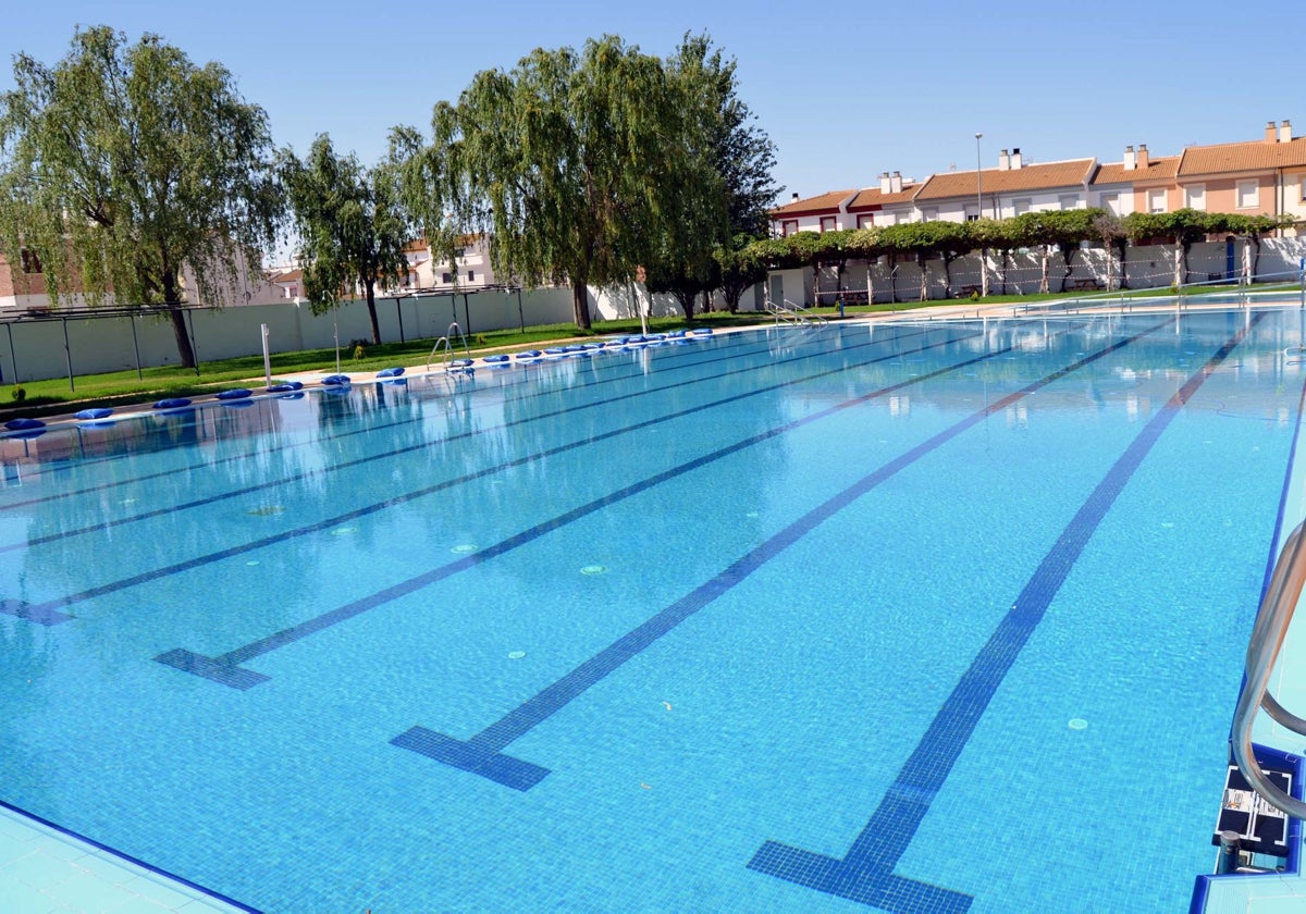 Campillos prohíbe llenar las piscinas con agua potable y ofrece suministro alternativo desde pozos