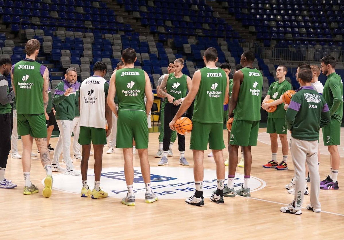 Los criterios para los descartes en el Unicaja ante el Barcelona