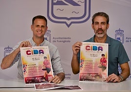 Julio Rodríguez y Berni Rodríguez, con el cartel del evento.