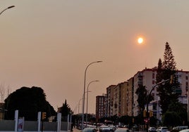 Imagen del cielo anarajando en Málaga captada este martes