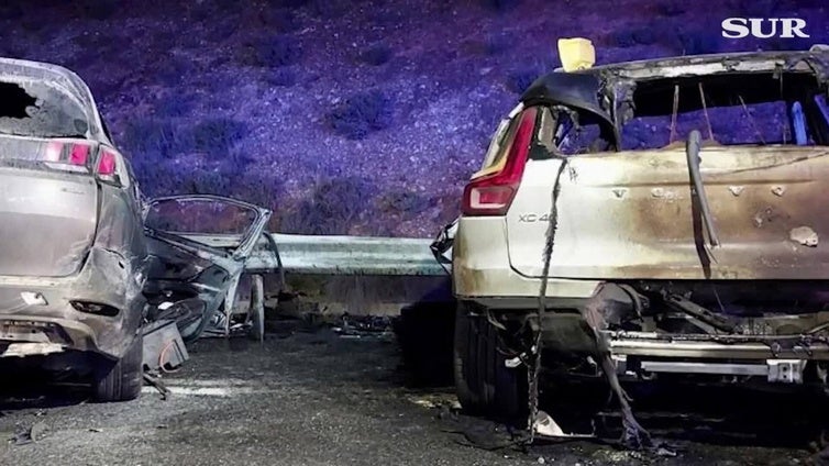 Las imágenes del accidente en el que morían tres fugitivos y un policía tras el robo de una farmacia