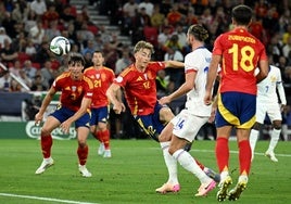 Huijsen, en el gol que se le anuló antes del descanso por fuera de juego previo de Zubimendi.