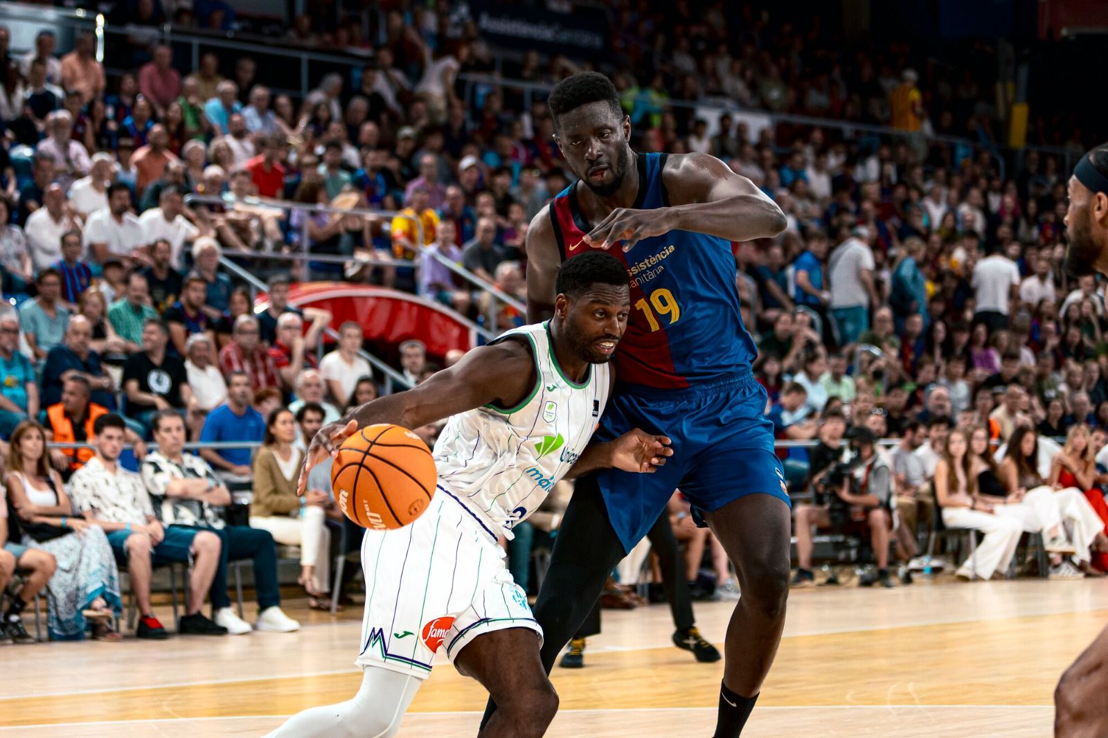 Las mejores imágenes del Barcelona-Unicaja en los 'play-off' por el título 2025