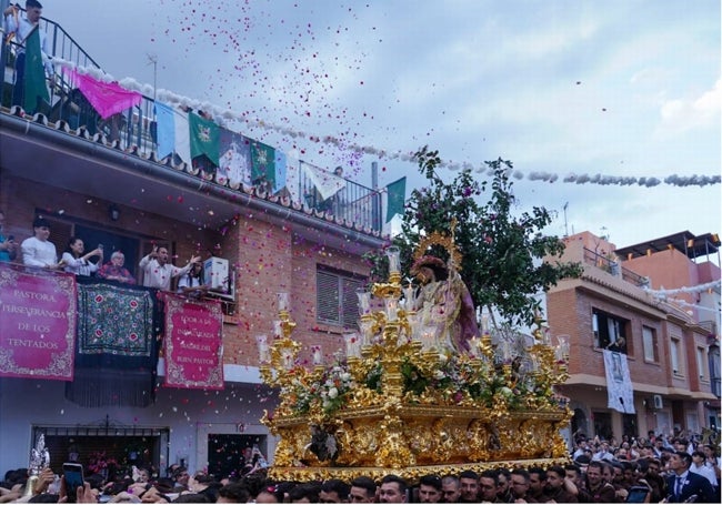 La Pastora, en su procesión del pasado mayo.