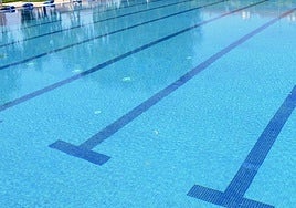 Muere un hombre de 72 años en una piscina comunitaria de Benalmádena