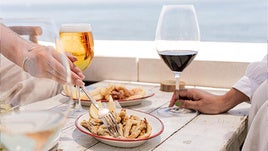 Cena para 2 personas en Alabardero Beach Club por tan solo 44,95 euros