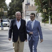 El abogado José Carlos Aguilera, junto al responsable de BlueBay, Jamal Satli.