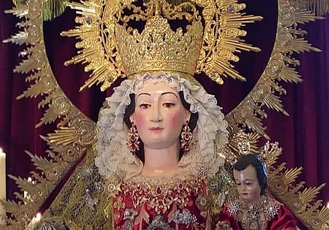Virgen Reina de Todos los Santos.