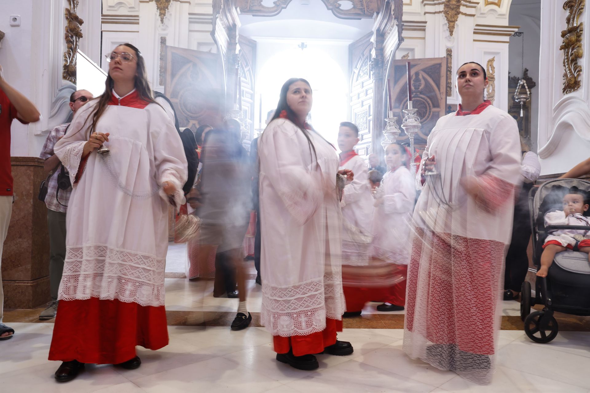 San Ciriaco y Santa Paula, los Patronos de Málaga, en procesión
