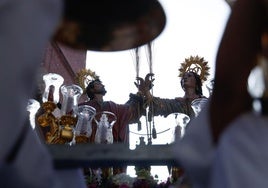 San Ciriaco y Santa Paula, los Patronos de Málaga, en procesión