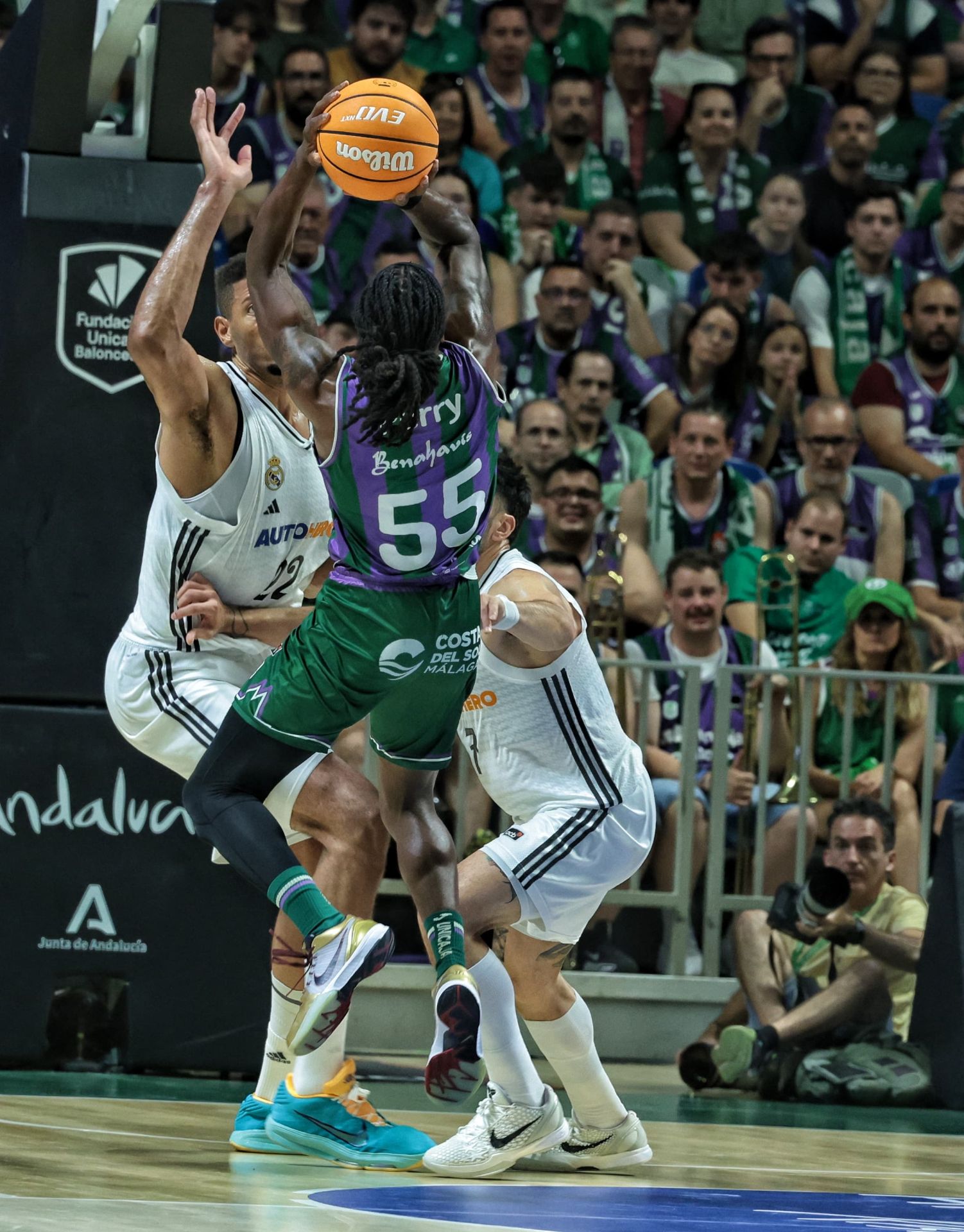 Las mejores imágenes del tercer partido de semifinales: Unicaja-Real Madrid