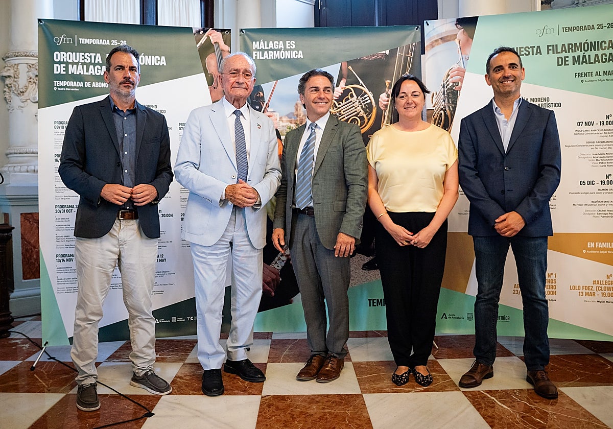 Javier Rivera, Francisco de la Torre, José María Moreno, Mariana Pineda y Esteban Morales, en la presentación de la temporada.