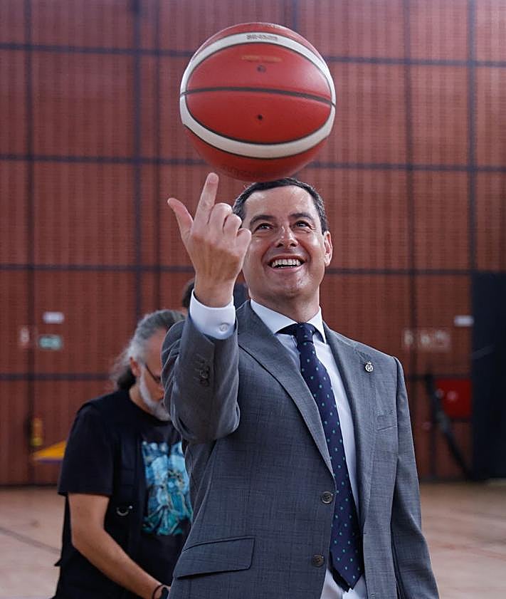 Imagen secundaria 2 - Juanma Moreno inaugura el Centro Inclusivo de Tecnificación Deportiva