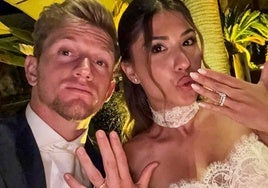 Alejandro Davidovich y su pareja, Paloma Amatiste,el sábado en su boda en Sotogrande.