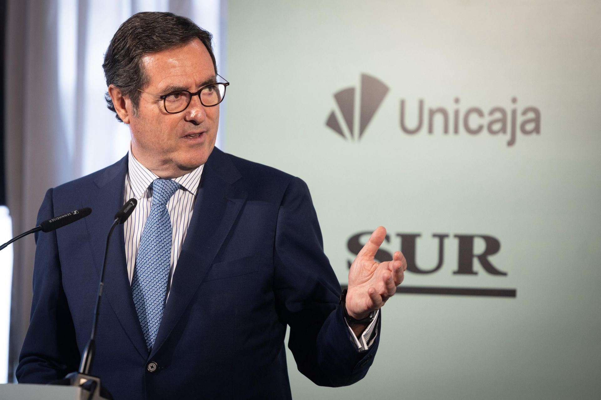 El foro SUR con el presidente de la CEOE, Antonio Garamendi, en imágenes