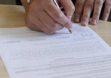 Multa de 200.000 euros a un banco por firmar un documento a espaldas del cliente: «Era para agilizar los trámites»