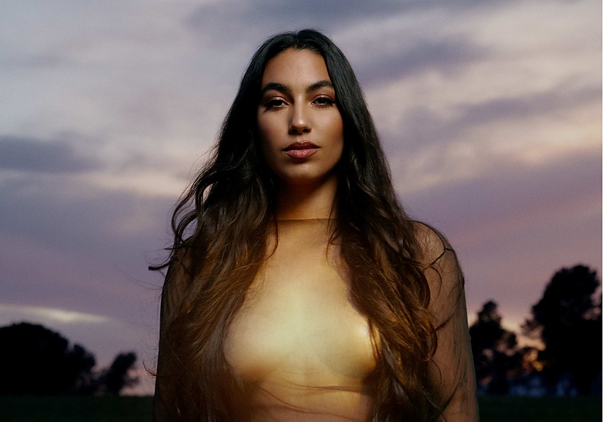 María José Llergo: «Nos han hecho creer que el amor es aguantar, y yo aguanté más de lo que debía»