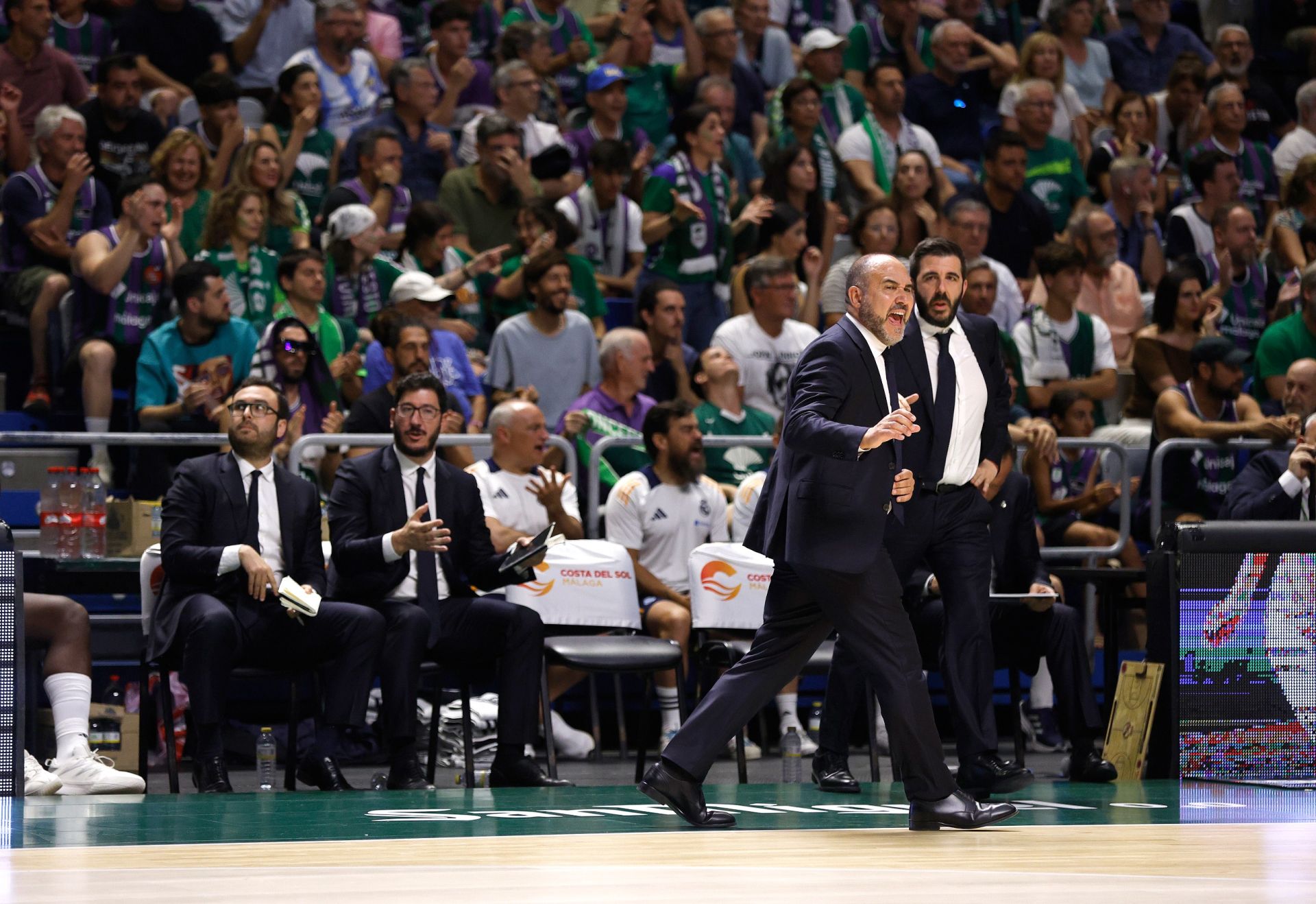 El cuarto duelo entre Unicaja y Real Madrid, en imágenes