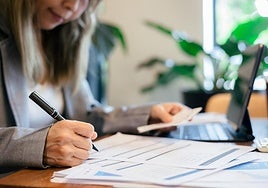 Los pros y los contras de la cuenta multidivisa: qué es y a qué tipo de clientes va dirigida