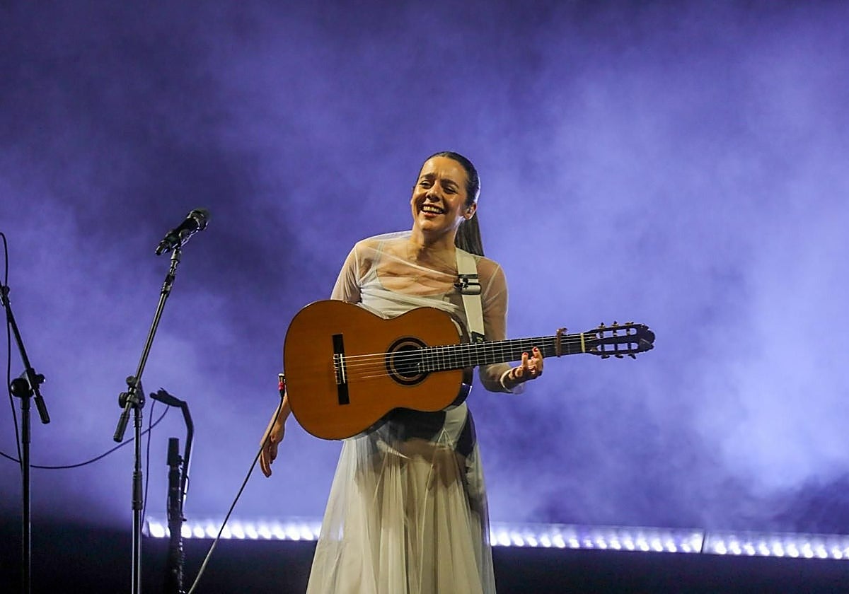 La artista Valeria Castro cerrará el festival Terral con un concierto el próximo domingo 29 en el Teatro Cervantes.