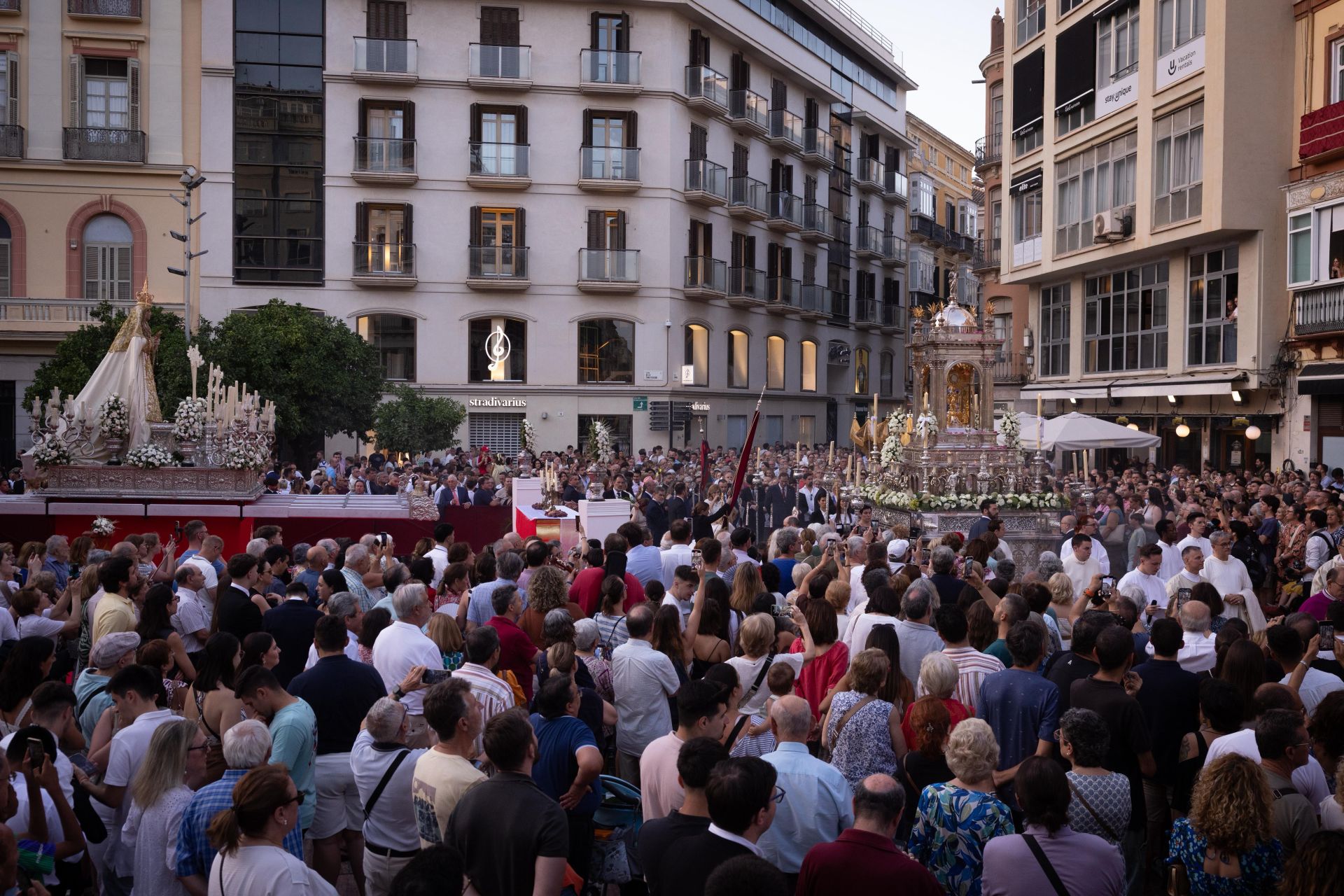 La procesión del Corpus por el Centro de Málaga, en imágenes